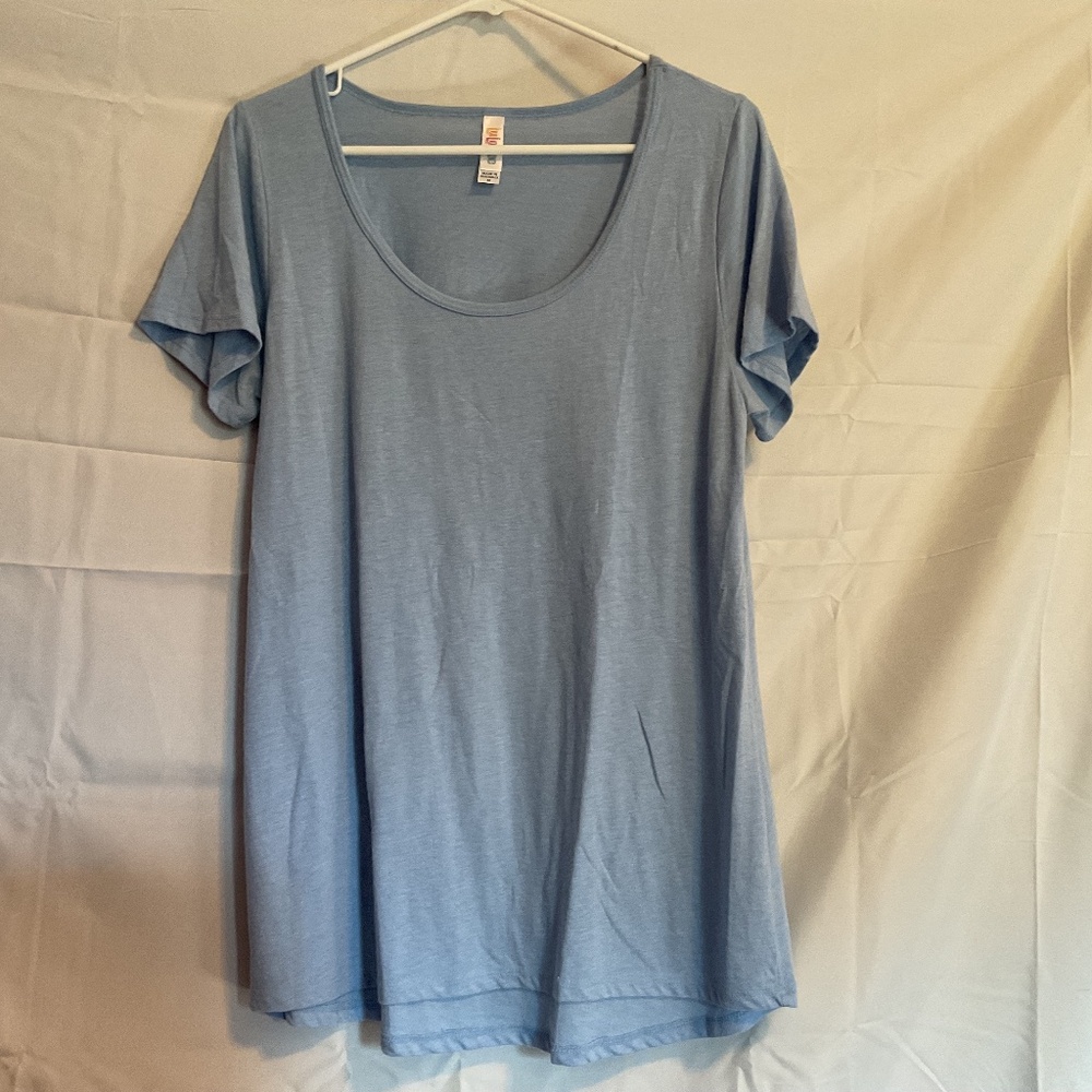 LuLaRoe Perfect T Shirt